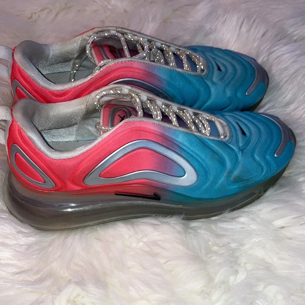 NIKE AIRMAX men’s athletic shoes, sz. 9, VG condition, blue, pink & silver. $63 - Picture 4 of 8